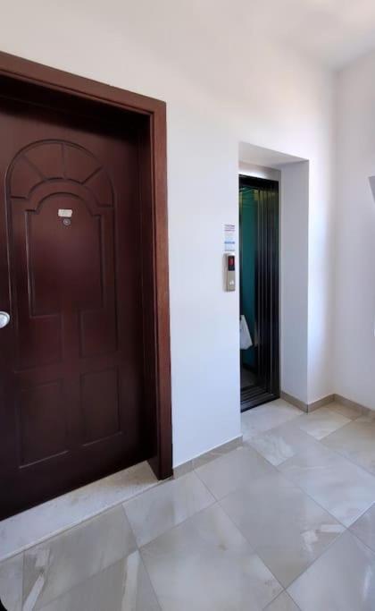 Relax New Apartment-rare Find Near Port Apartment Sarandë